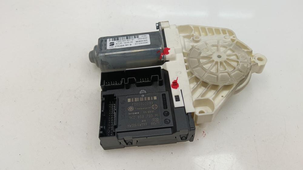 MOTOR ELEVALUNAS DELANTERO IZQUIERDO SEAT LEON 1.9 TDI 105CV DIESEL