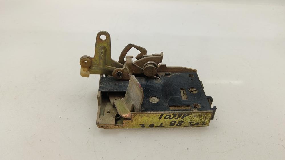 CERRADURA PUERTA TRASERA DERECHA PEUGEOT 205 1.8 MT 60CV | 44KW