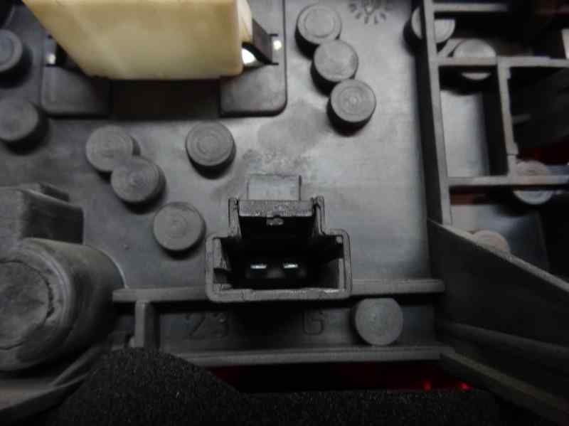 PILOTO TRASERO IZQUIERDO PEUGEOT 406 2001 2.0 HDI MT 90CV