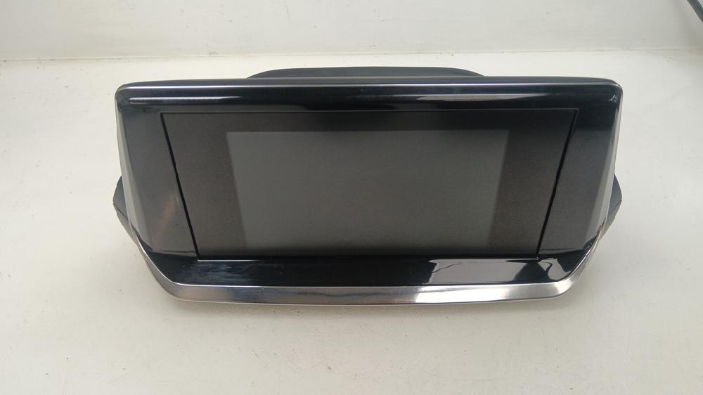 PANTALLA MULTIFUNCION PEUGEOT 208 1.5 MT 102CV | 75KW