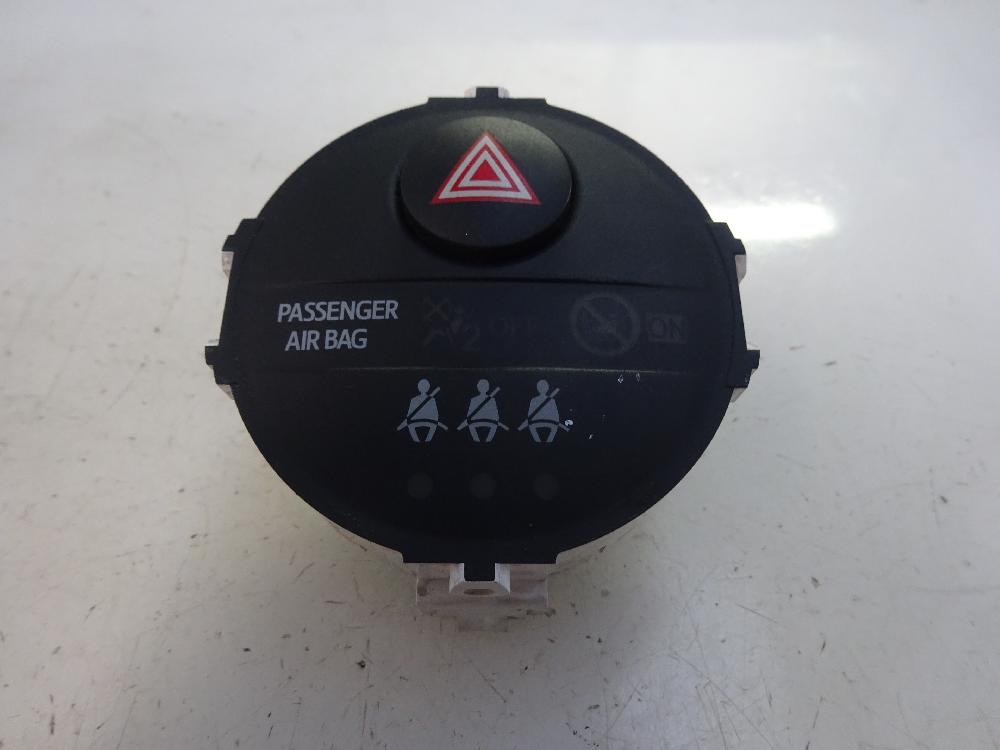 WARNING TOYOTA YARIS 1.0 MT 69CV