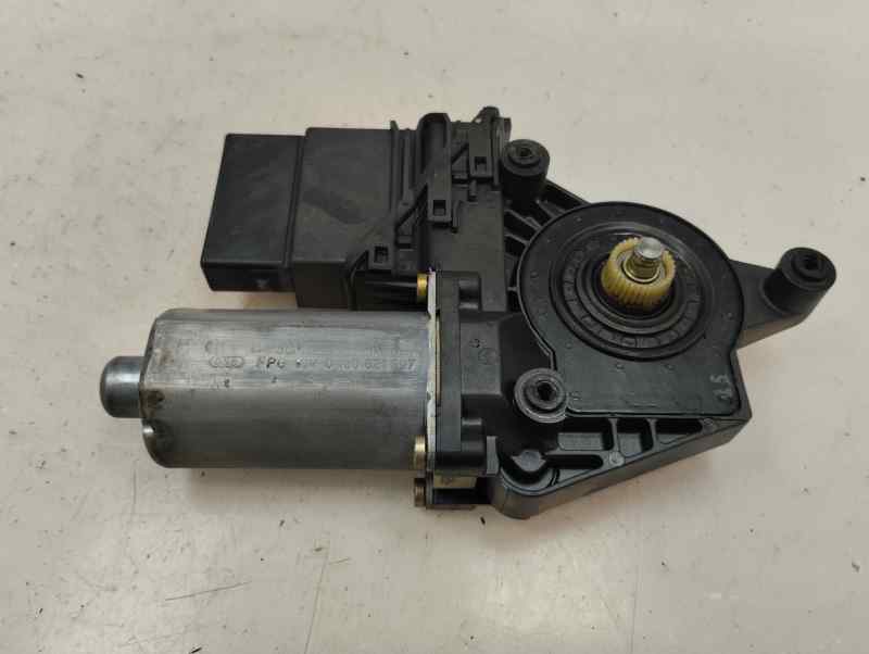 MOTOR ELEVALUNAS TRASERO IZQUIERDO VOLKSWAGEN PASSAT 1.9 TDI 6MT 130CV
