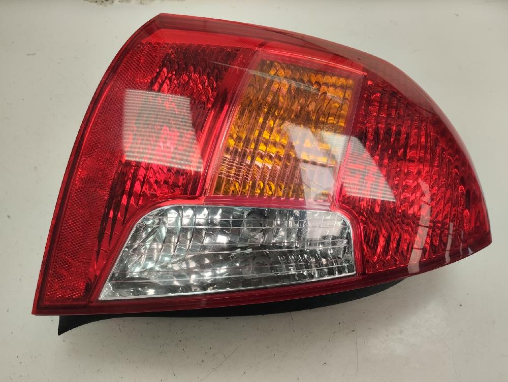 PILOTO TRASERO IZQUIERDO HYUNDAI ACCENT 2007 1.4 MT 97CV | 71KW