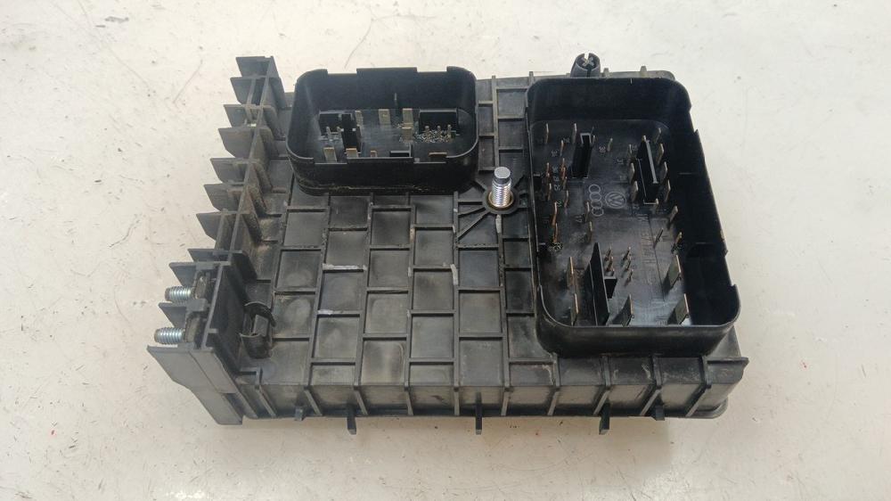 CAJA RELES FUSIBLES VOLKSWAGEN TOURAN 1.9 TDI MT 105CV | 77KW