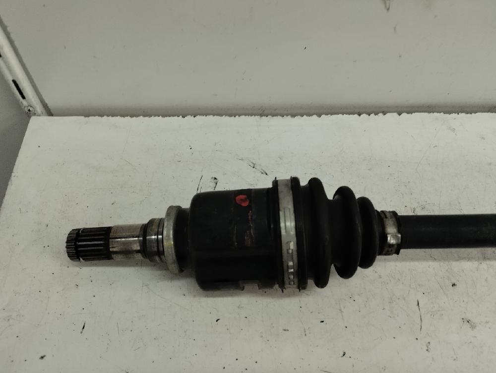 TRANSMISION DELANTERA IZQUIERDA TOYOTA VERSO 1.6 MT 133CV