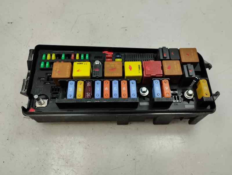 CAJA RELES FUSIBLES SAAB 93 1.9 TD MT 120CV