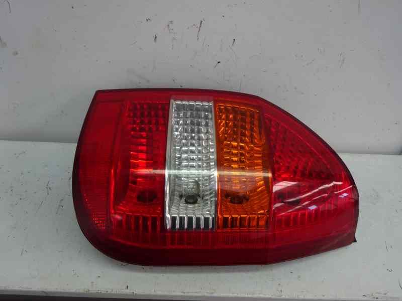 PILOTO TRASERO DERECHO OPEL ZAFIRA 2.0 DTI MT 100CV