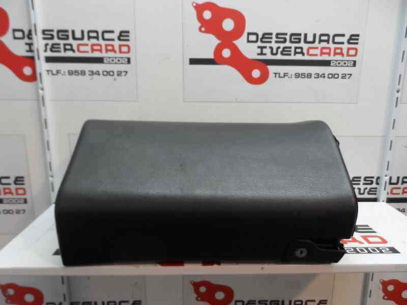 GUANTERA MERCEDES BENZ CLASE C 2004 2.2 MT 122CV | 90KW