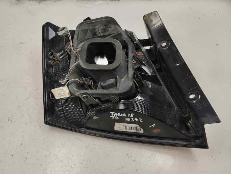 PILOTO TRASERO DERECHO SKODA FABIA 1.0 MT 75CV