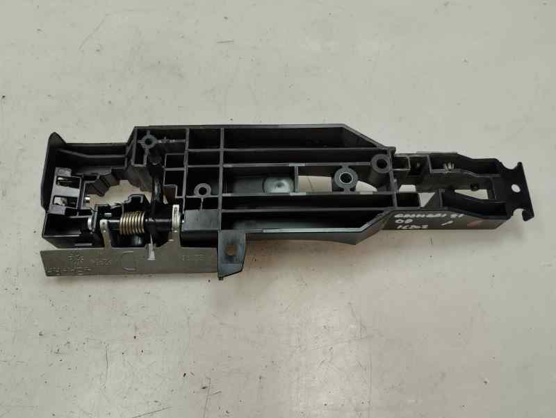 SOPORTE MANETA EXTERIOR DELANTERA DERECHA NISSAN QASHQAI 1.3 MT 158CV | 116KW