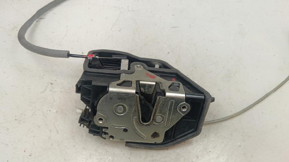 CERRADURA PUERTA DELANTERA DERECHA BMW SERIE 1 2.0 MT 122CV | 90KW