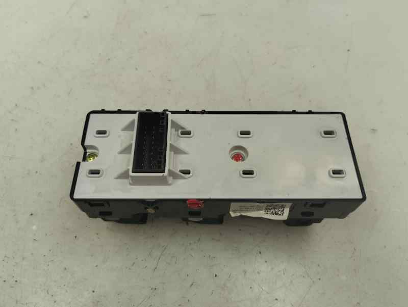 MANDO ELEVALUNAS DELANTERO IZQUIERDO KIA STONIC 1.0 GDI MT 120CV | 88KW