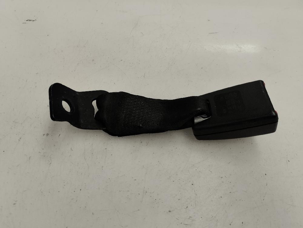 ANCLAJE CINTURON TRASERO IZQUIERDO BMW SERIE 1 2007 2.0 MT 150CV | 110KW