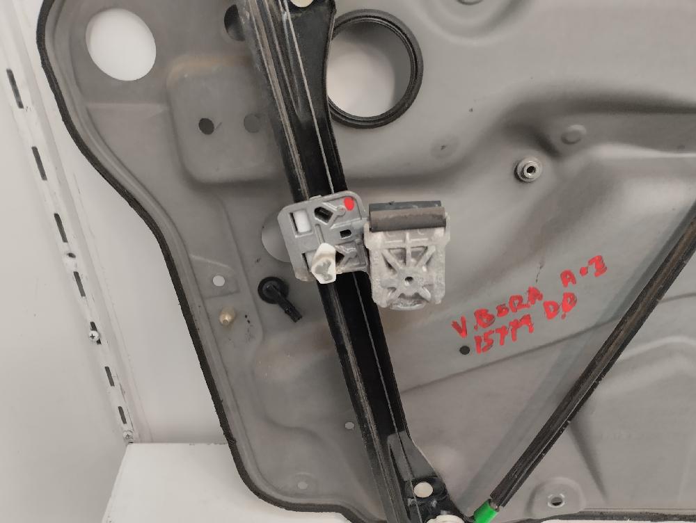 ELEVALUNAS DELANTERO DERECHO VOLKSWAGEN BORA 1.6 16V MT 105CV | 77KW