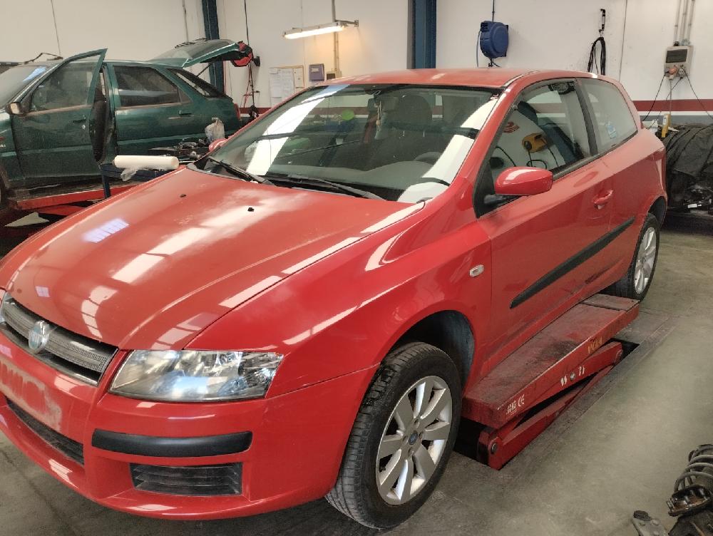 MANDO MULTIFUNCION FIAT STILO 2006 1.4 MT 95CV | 70KW