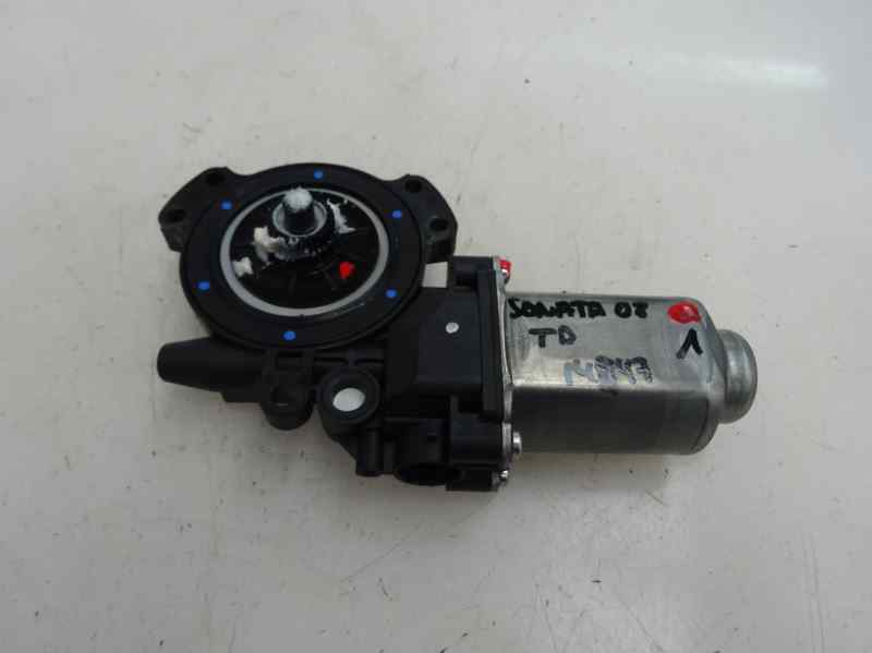 MOTOR ELEVALUNAS TRASERO DERECHO HYUNDAI SONATA 2.4 MT 162CV