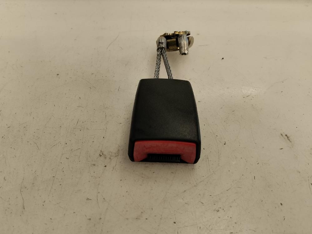 ANCLAJE CINTURON TRASERO DERECHO AUDI A4 2006 2.0 TDI MT 140CV | 103KW