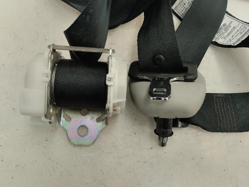 CINTURON SEGURIDAD TRASERO IZQUIERDO TOYOTA COROLLA VERSO 1.8 AMT 129CV