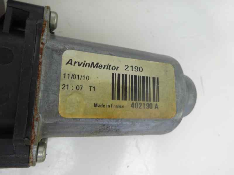 ELEVALUNAS TRASERO DERECHO NISSAN QASHQAI 1.5 DCI MT FWD 106CV