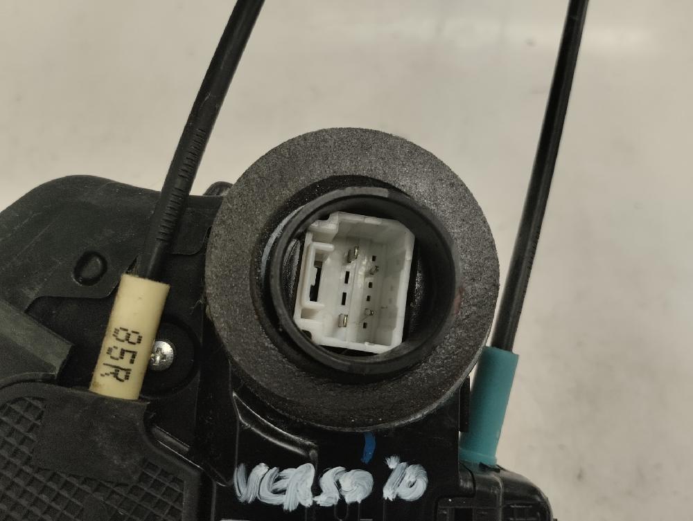 CERRADURA PUERTA TRASERA IZQUIERDA TOYOTA VERSO 2.0 D-4D MT 128CV