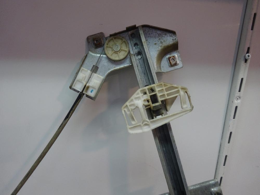 ELEVALUNAS DELANTERO DERECHO PEUGEOT PARTNER 1.6 HDI MT 75CV