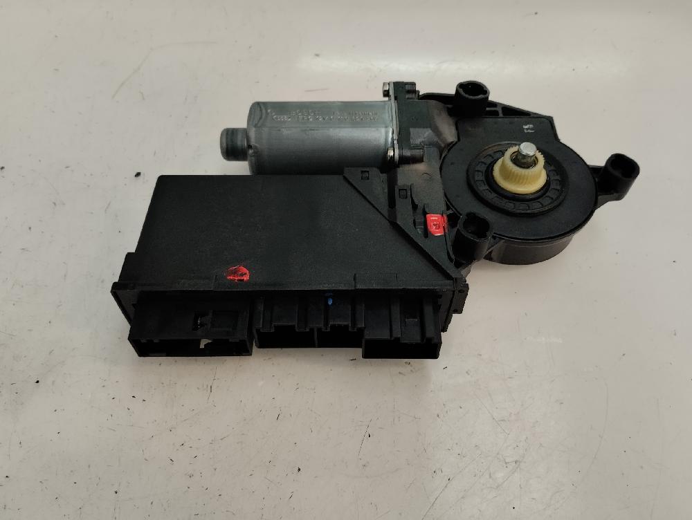 MOTOR ELEVALUNAS DELANTERO DERECHO AUDI A4 2003 1.9 TDI 6MT 130CV