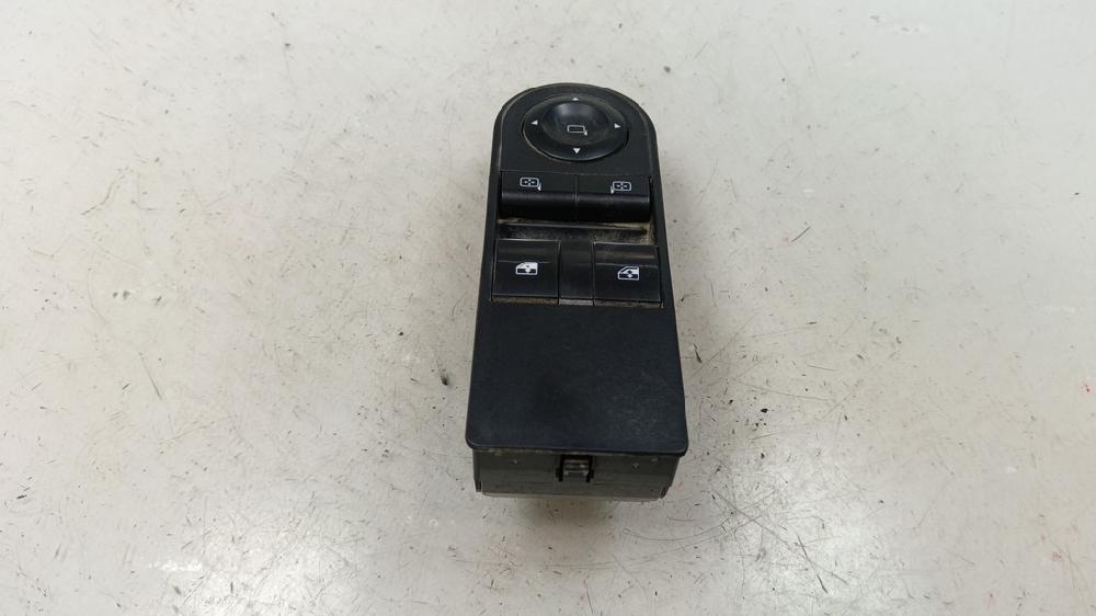 MANDO ELEVALUNAS DELANTERO IZQUIERDO OPEL ZAFIRA 1.9 CDTI MT 100CV