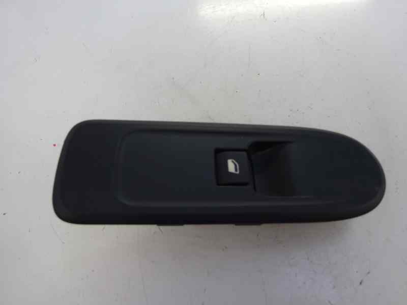 MANDO ELEVALUNAS DELANTERO DERECHO PEUGEOT 308 1.6 HDI MT 112CV