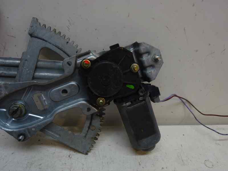 ELEVALUNAS DELANTERO DERECHO PEUGEOT 205 1.8 TD MT 58CV