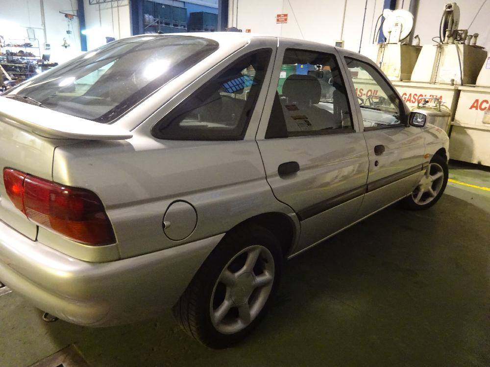COMPRESOR AIRE ACONDICIONADO FORD ESCORT 1997 1.8 MT 115CV | 85KW