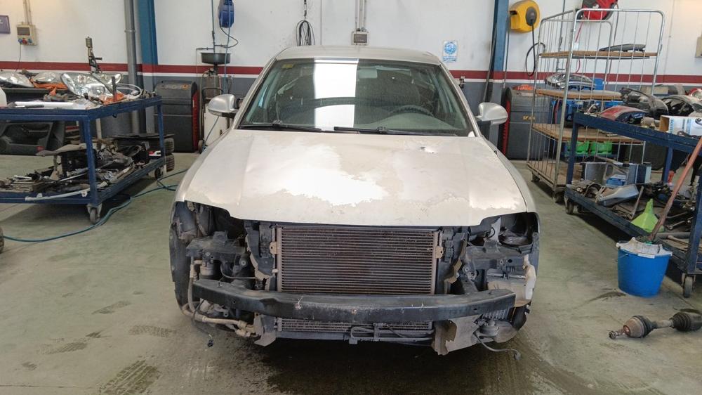 VOLKSWAGEN PASSAT 2000 1.9 TDI MT 101CV | 74KW
