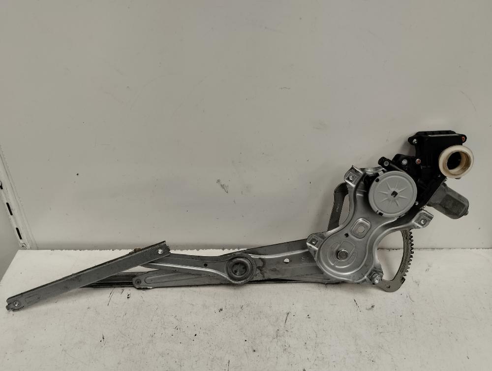 ELEVALUNAS DELANTERO DERECHO TOYOTA VERSO 2011 1.6 MT 133CV