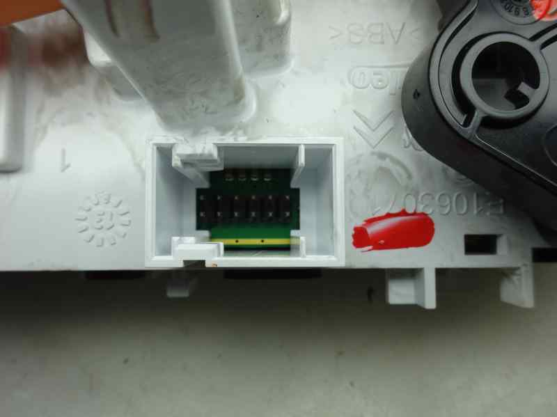 MANDO CALEFACCION AIRE ACONDICIONADO PEUGEOT 208 1.4 HDI MT 68CV
