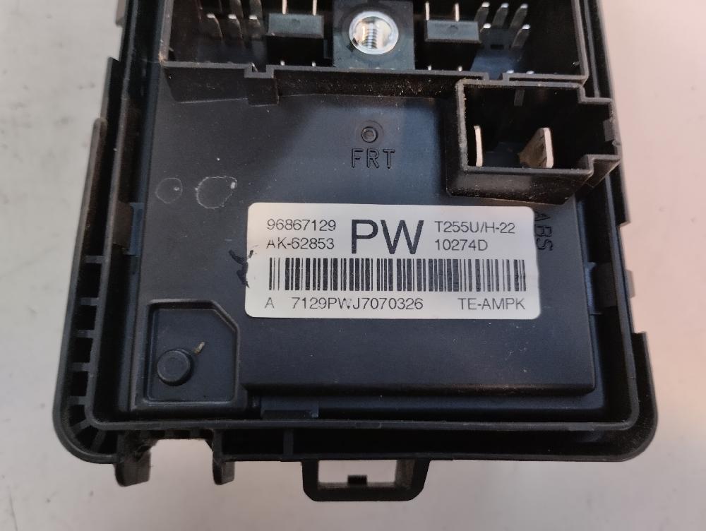 CAJA RELES FUSIBLES CHEVROLET AVEO 1.4 MT 101CV | 74KW