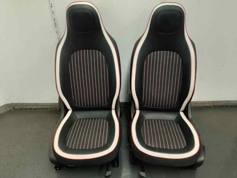 JUEGO ASIENTOS COMPLETO RENAULT TWINGO 0.9 AMT 90CV | 66KW