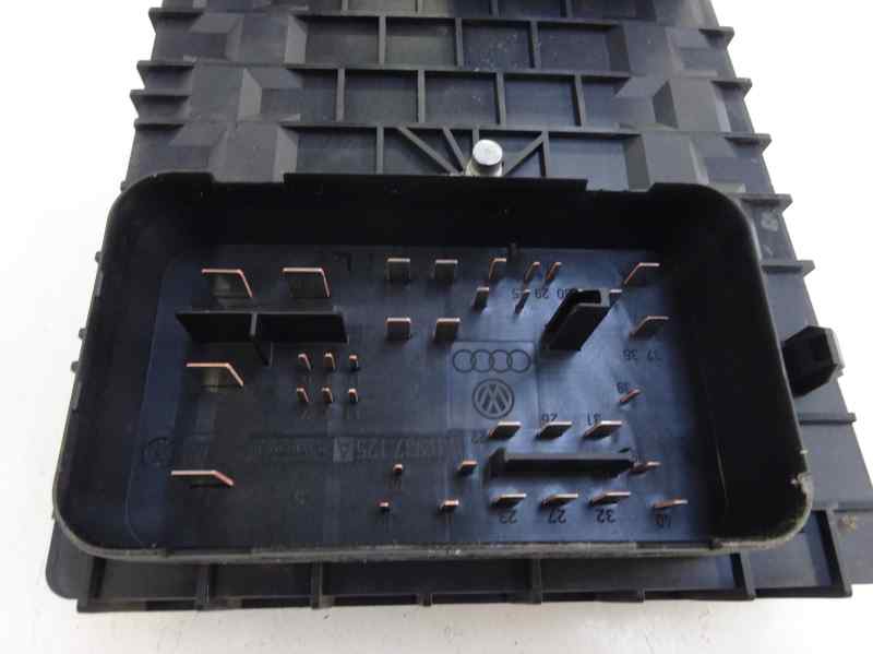 CAJA RELES FUSIBLES VOLKSWAGEN GOLF 1.9 TDI 5MT 105CV