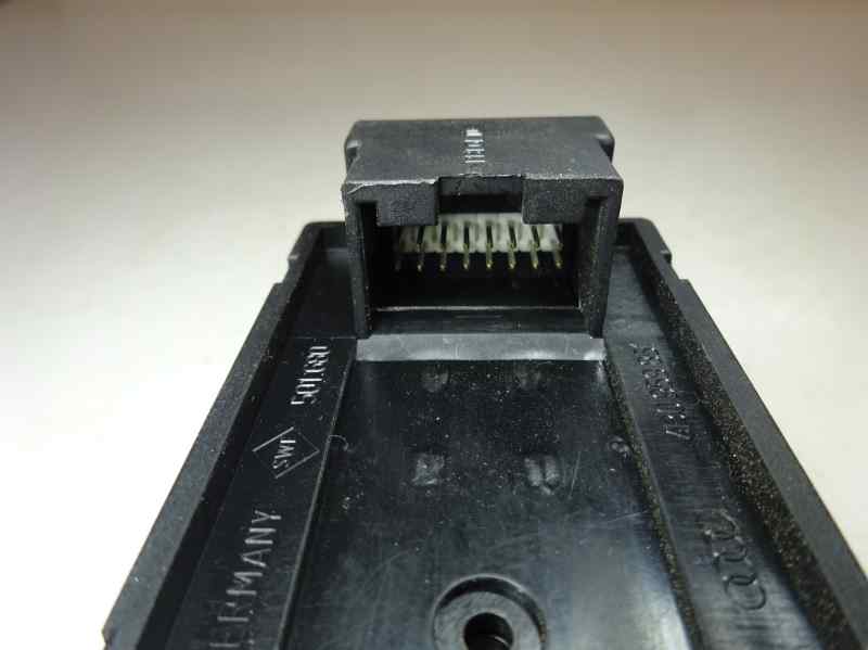 MANDO ELEVALUNAS DELANTERO IZQUIERDO AUDI A6 2.8 MT 193CV | 142KW