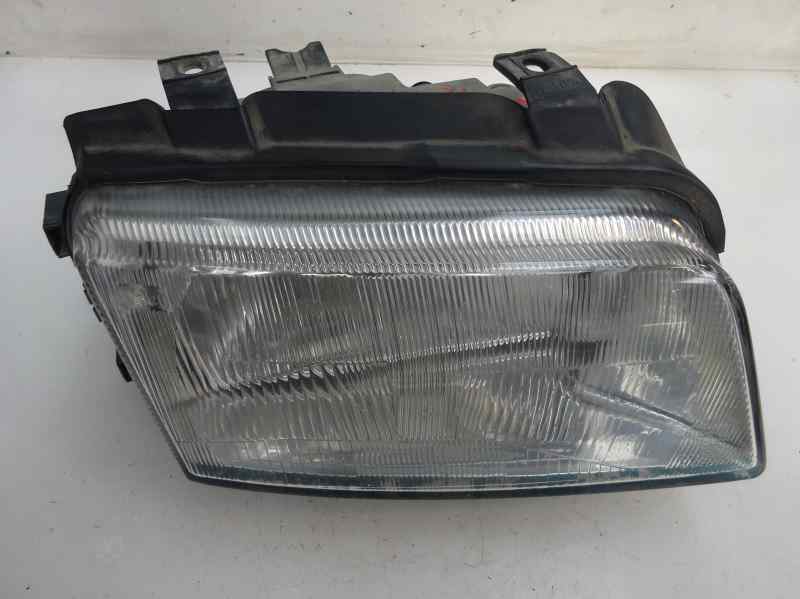 FARO DERECHO AUDI A4 1.8 T MT 150CV | 110KW