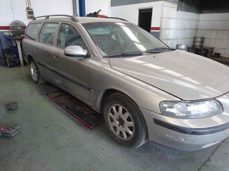 VOLVO V70 2000 2.4 TD MT 130CV