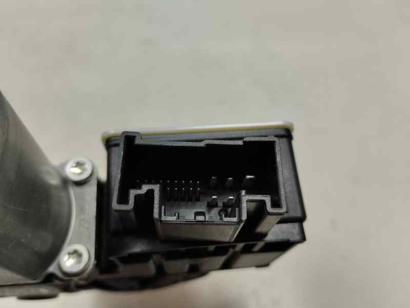 MOTOR ELEVALUNAS DELANTERO DERECHO SEAT ARONA 1.0 AMT 110CV | 81KW