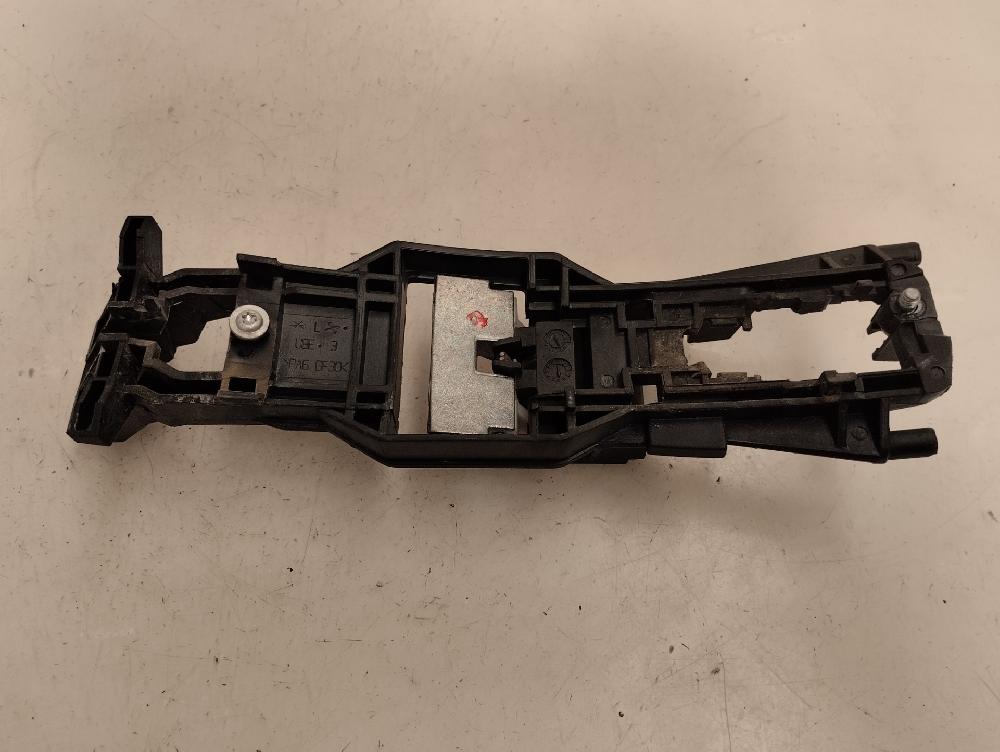 SOPORTE MANETA EXTERIOR DELANTERA IZQUIERDA MERCEDES BENZ CLASE CLK 2005 3.0 CLK 320 CDI MT 224CV