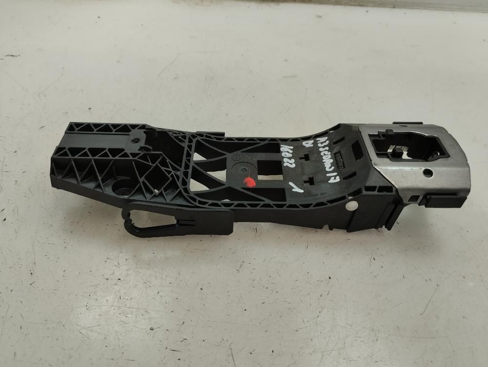 SOPORTE MANETA EXTERIOR DELANTERA IZQUIERDA AUDI A3 1.5 MT 150CV | 110KW