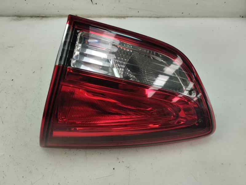 PILOTO TRASERO DERECHO INTERIOR RENAULT CLIO 0.9 TSE MT 90CV