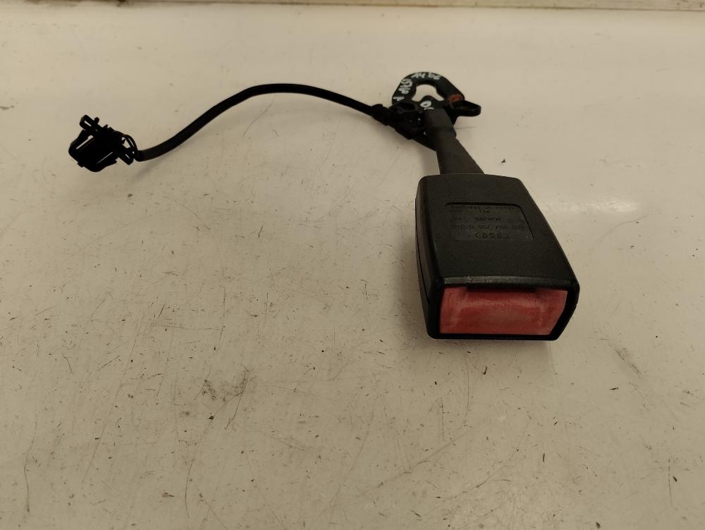 ANCLAJE CINTURON DELANTERO DERECHO AUDI A4 2006 2.0 TDI MT 140CV | 103KW