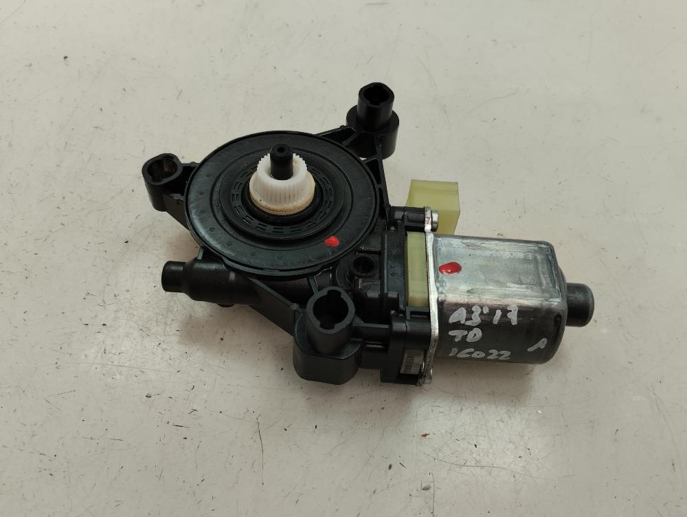 MOTOR ELEVALUNAS TRASERO DERECHO AUDI A3 1.5 MT 150CV | 110KW