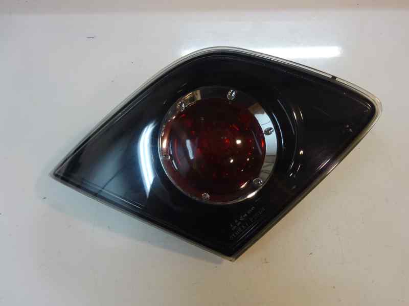 PILOTO TRASERO IZQUIERDO INTERIOR MAZDA 3 1.6 CITD MT 109CV