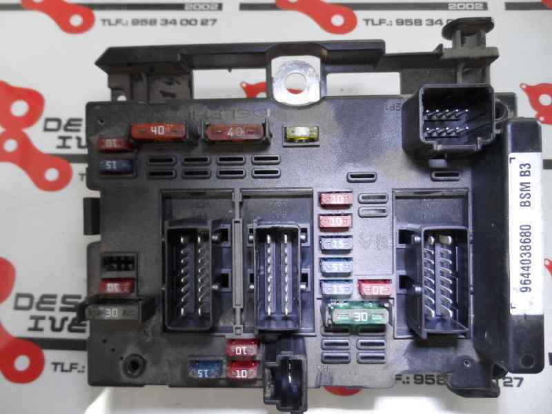 CAJA RELES FUSIBLES CITROEN XSARA 1.9 D MT 70CV