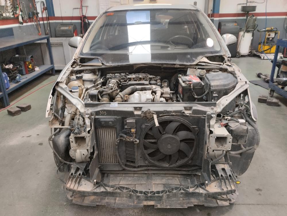CAJA RELES FUSIBLES CITROEN C4 2005 1.6 HDI MT 90CV