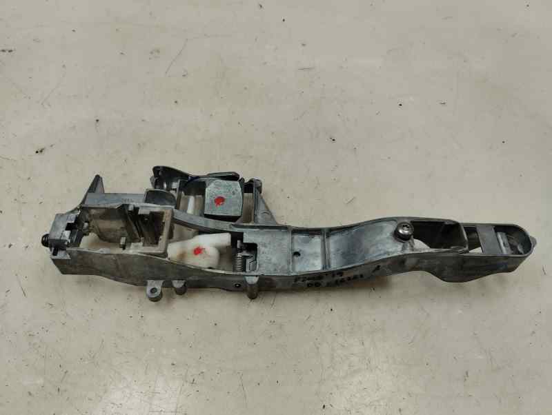 SOPORTE MANETA EXTERIOR DELANTERA DERECHA PEUGEOT 2008 1.2 VTI MT 82CV