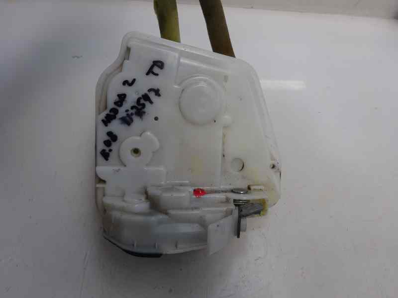 CERRADURA PUERTA TRASERA DERECHA MAZDA 2 1.3 MT 84CV